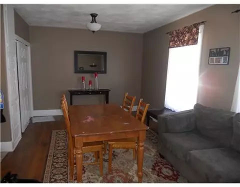 76 Fairfield Ave, Woonsocket, RI 02895 photo 7