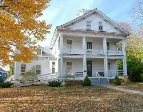 69 Fair St, Warwick, RI 02888 photo 1