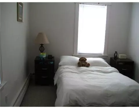 98 Blade St, Warwick, RI 02886 photo 3