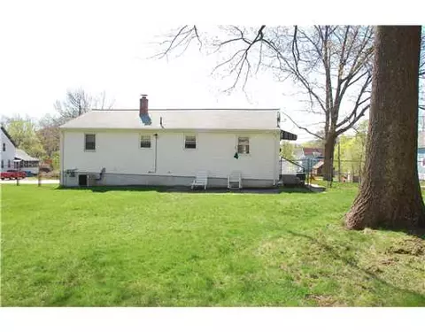 73 Roberta Ave, Woonsocket, RI 02895 photo 6