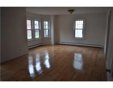 298 Park Pl, Woonsocket, RI 02895 photo 5