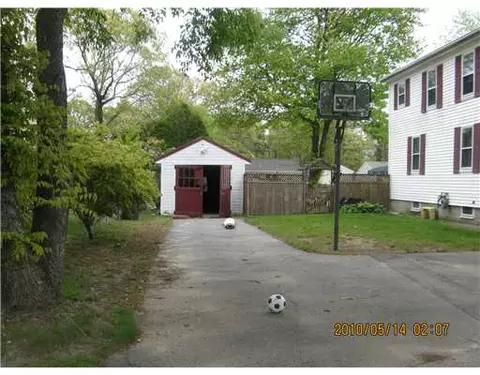 96 Haswill St, Warwick, RI 02889 photo 4