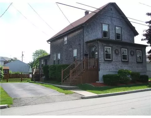 35 Norman St, Fall River, MA 02721 photo 1