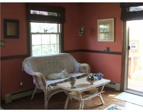 35 Norman St, Fall River, MA 02721 photo 7