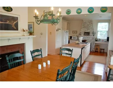 2 Niantic Ave, Westerly, RI 02891 photo 3