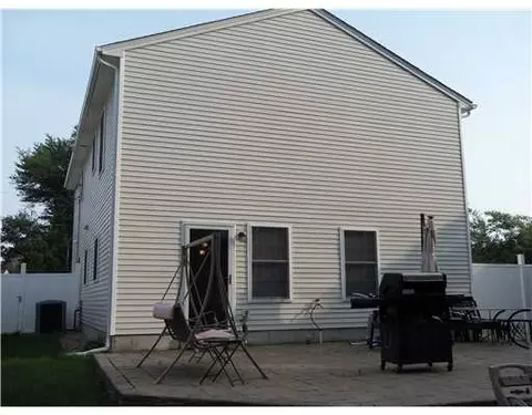 20 Pleasant St, Westerly, RI 02891 photo 7