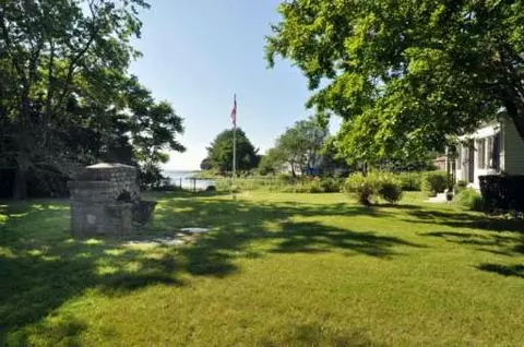 60 Ivan Ave, Warwick, RI 02889 photo 12