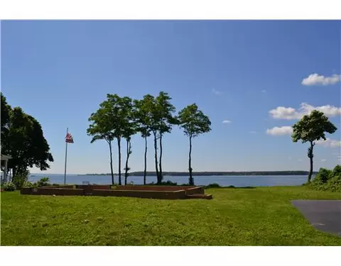 44 Juniper Ave, Warwick, RI 02886 photo 1