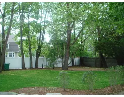 108 Bellman Ave, Warwick, RI 02889 photo 7