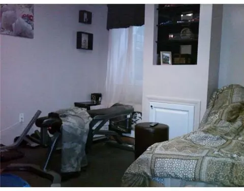 207 North St, Warwick, RI 02886 photo 9