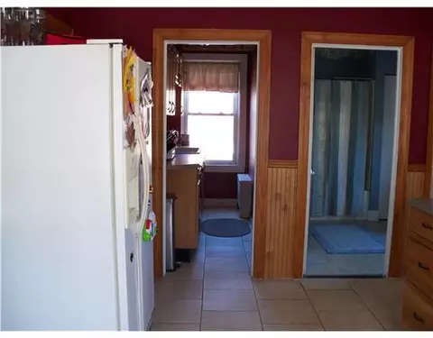 228 Main St, Warren, RI 02885 photo 5