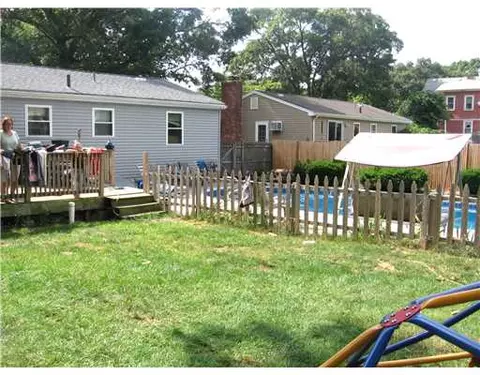 340 Ring Ave, Warwick, RI 02888 photo 7