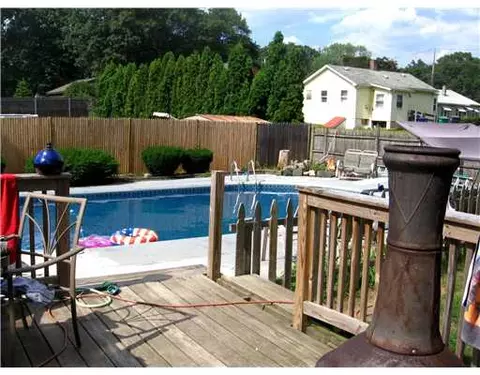 340 Ring Ave, Warwick, RI 02888 photo 6