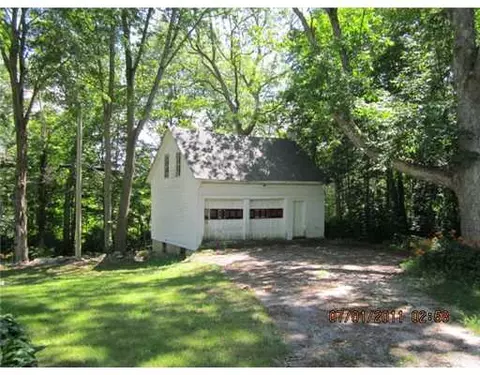 135 S Killingly Rd, Foster, RI 02825 photo 3