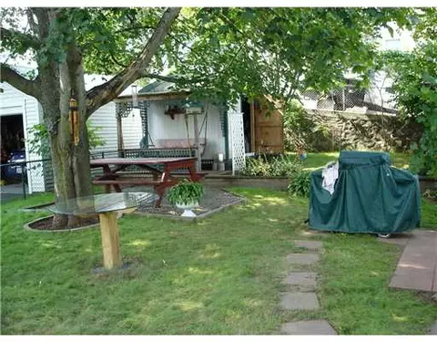 642 Diamond Hill Rd, Woonsocket, RI 02895 photo 11