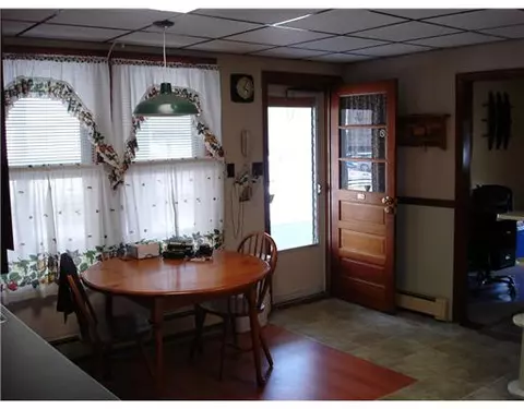 642 Diamond Hill Rd, Woonsocket, RI 02895 photo 6