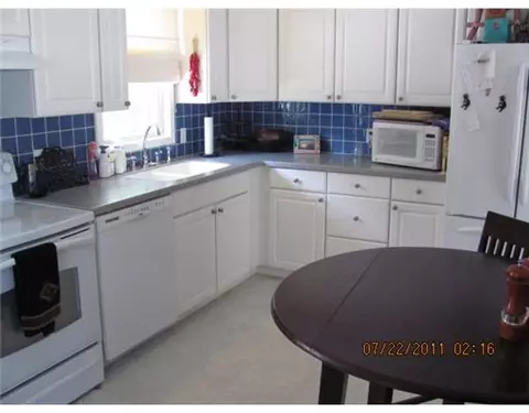 22 Bernard Dr, Coventry, RI 02816 photo 4