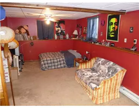 30 Hackman Pl, Warwick, RI 02889 photo 9