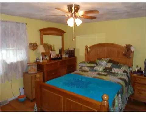 30 Hackman Pl, Warwick, RI 02889 photo 8