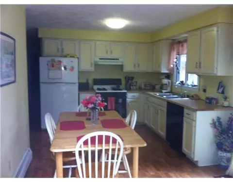 70 Duffield Rd, Bristol, RI 02809 photo 3