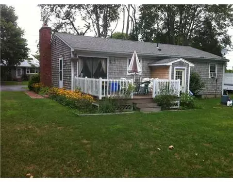 70 Duffield Rd, Bristol, RI 02809 photo 6