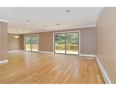 145 Alpine Estates Dr, Cranston, RI 02921 photo 2