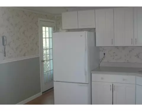 28 Nutmeg Dr, Westerly, RI 02891 photo 4