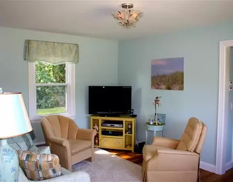 5 E Fairway Ave, Westerly, RI 02891 photo 2