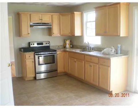 115 Armstrong Ave, Warwick, RI 02889 photo 2