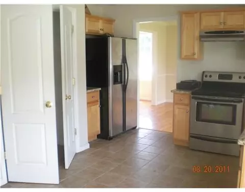 115 Armstrong Ave, Warwick, RI 02889 photo 3