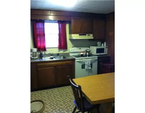 2 Memory Ln, Westerly, RI 02891 photo 2
