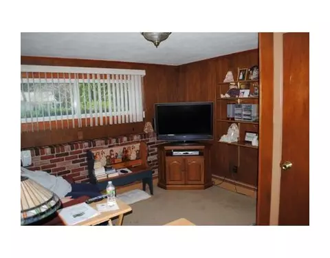 88 Cushing Rd, Warwick, RI 02888 photo 6