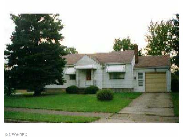 900 Gary Ave, Girard, OH 44420 photo 1