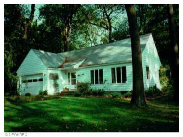 541 Beech Dr, Kent, OH 44240 photo 1