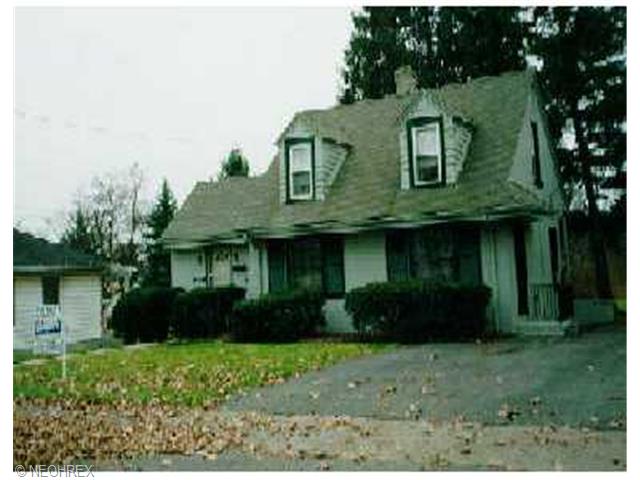2561 E Midlothian Blvd, Struthers, OH 44471 photo 1