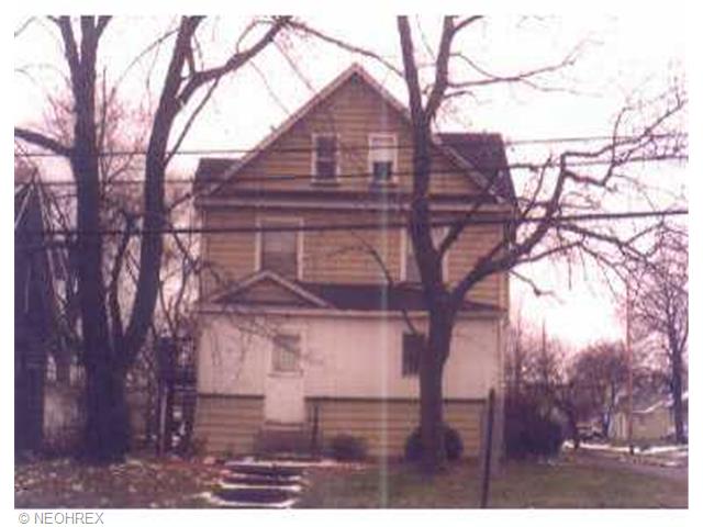 182 Elm St, Struthers, OH 44471 photo 1