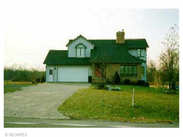 2130 Pickle Rd, Akron, OH 44312 photo 1