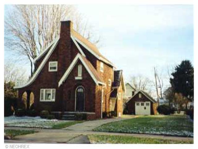 410 E Slingluff Ave, Dover, OH 44622 photo 1