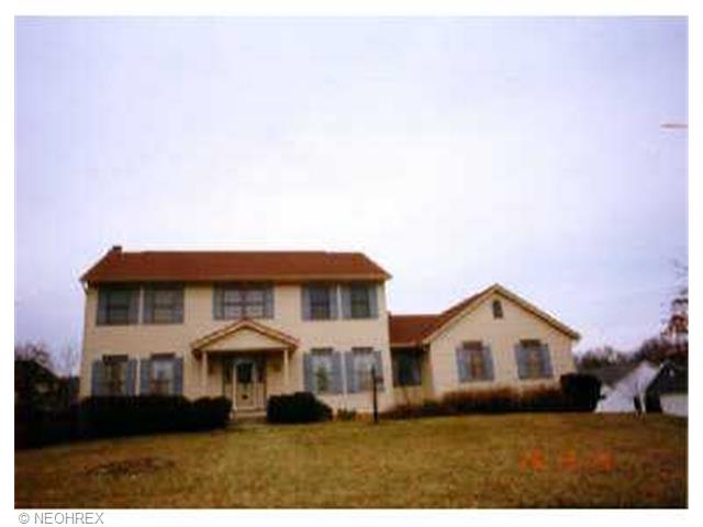 2131 Longfellow St, Canton, OH 44721 photo 1