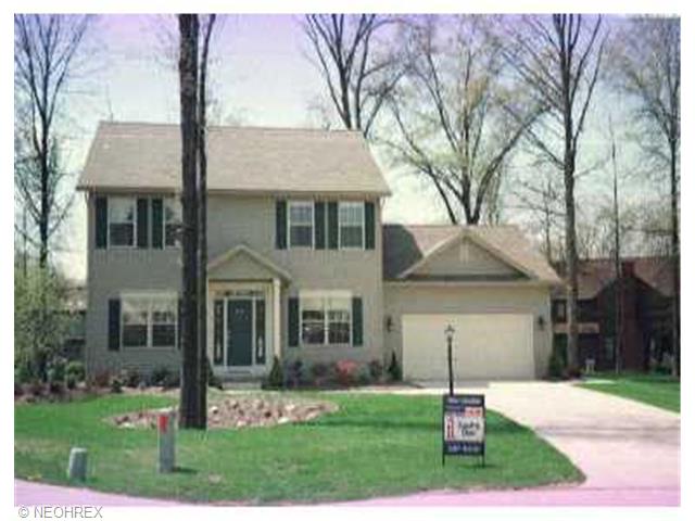 226 Adena Ter, Akron, OH 44321 photo 1