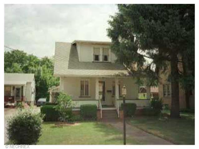 124 Saratoga Ave, Canton, OH 44708 photo 1