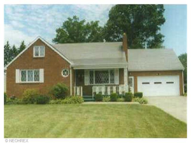 1860 Wingate Rd, Youngstown, OH 44514 photo 1