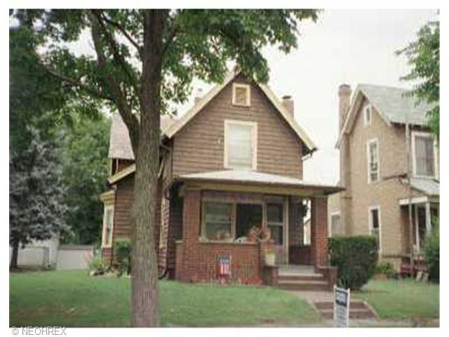 811 7th St, Massillon, OH 44647 photo 1