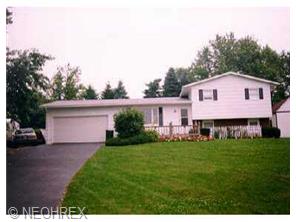 3071 Forestview St, Canton, OH 44721 photo 1