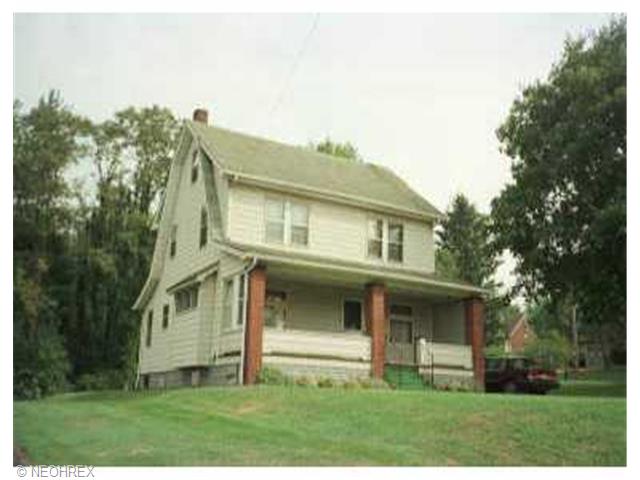 192 Chestnut St, Struthers, OH 44471 photo 1