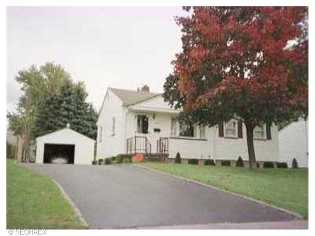 1407 Difford Dr, Niles, OH 44446 photo 1