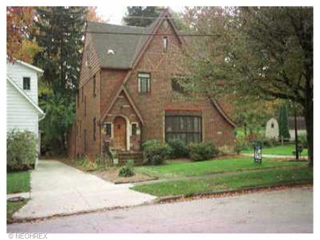 746 Ecton Rd, Akron, OH 44303 photo 1