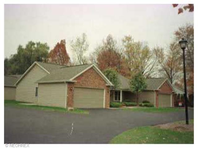 7050 West Blvd #2, Youngstown, OH 44512 photo 1