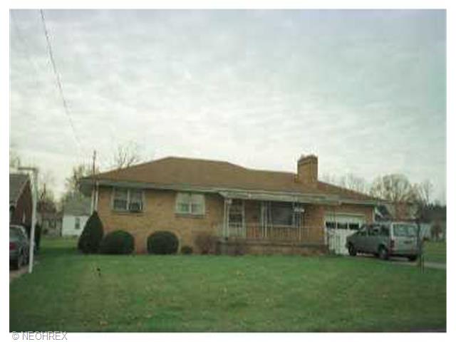 372 Geneva Ave, Struthers, OH 44471 photo 1