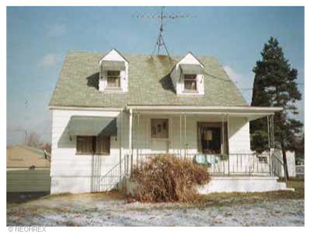 554 Devitt Ave, Campbell, OH 44405 photo 1